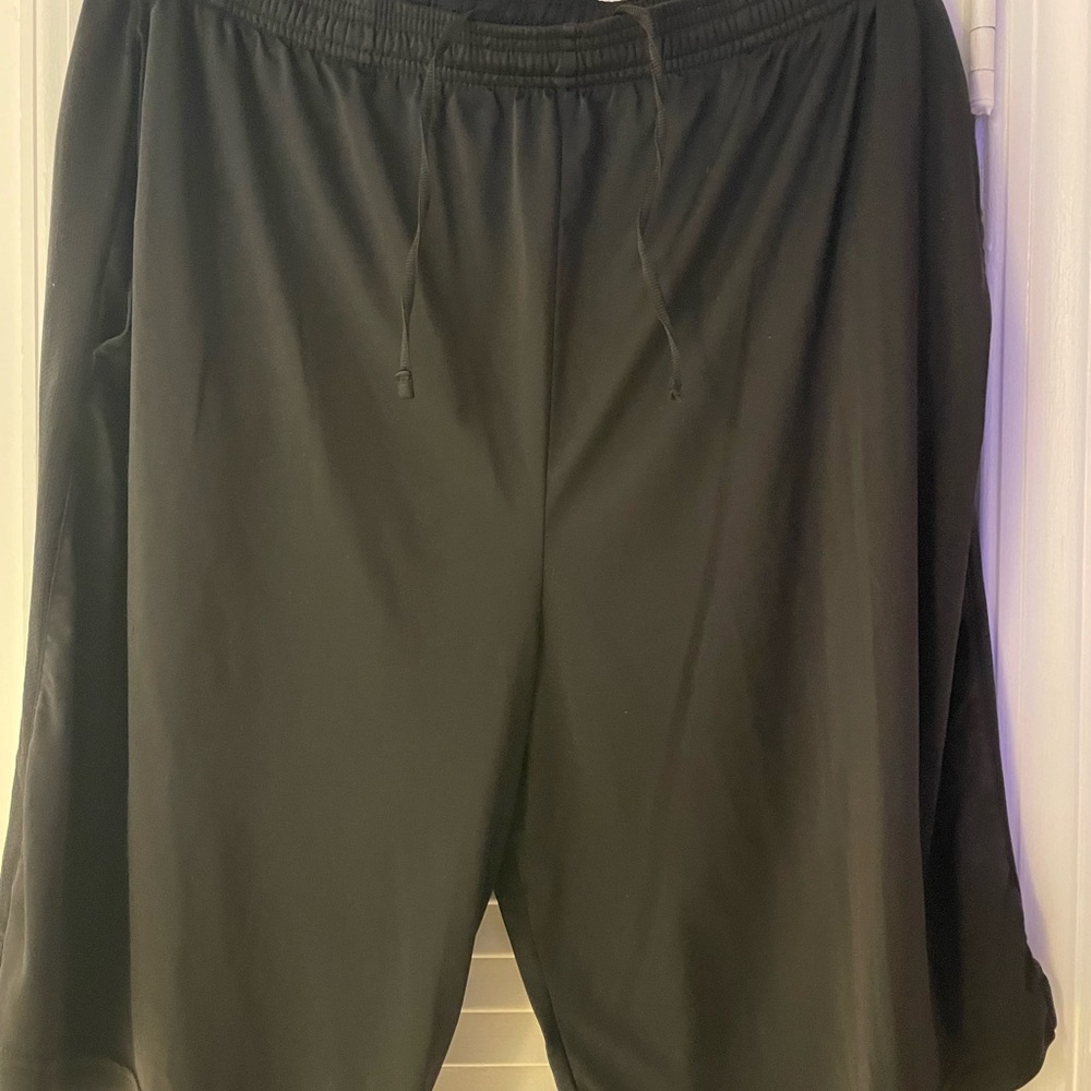 Men’s Nike Dri-fit shorts w pockets